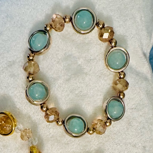 Gold Beaded Bracelet (Various Colors) - Picture 3 of 12